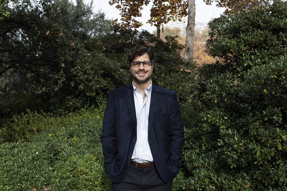 Francisco Urdinez outdoors